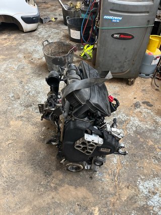 Motor F9Q U7 / AÑO 2006 180.000 KM