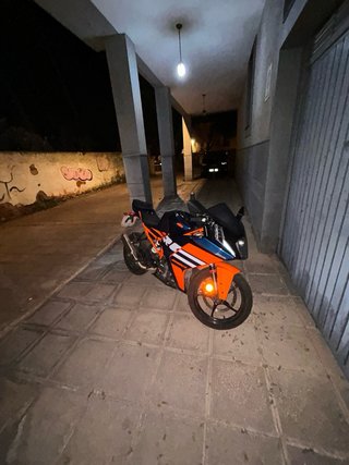 KTM RC 390 2025 como nueva - 5000km