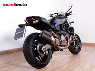 DUCATI MONSTER 821