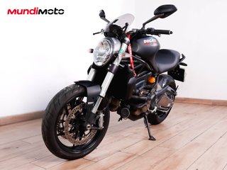 DUCATI MONSTER 821