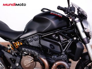 DUCATI MONSTER 821