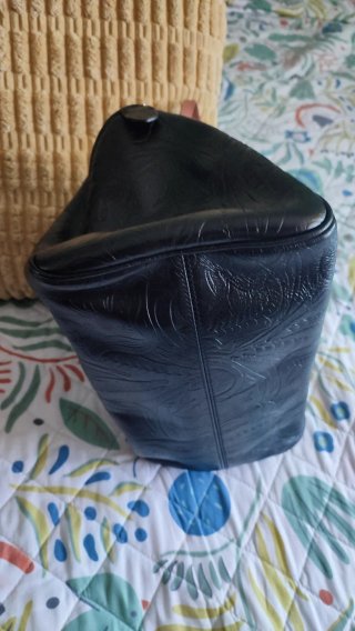 Bolso Bimba y Lola Negro Piel Grabada
