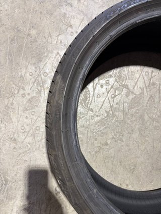 Neumáticos Pirelli 255/30/ZR20