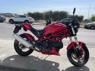 Ducati Monster 695 Roja
