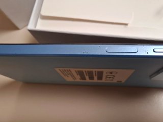 Xiaomi Redmi Note 12 con funda