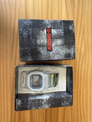 Reloj Casio G-Shock Blanco y Verde