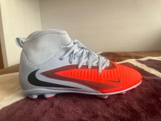 Nike Mercurial Tacos Fútbol Rojos y Grises