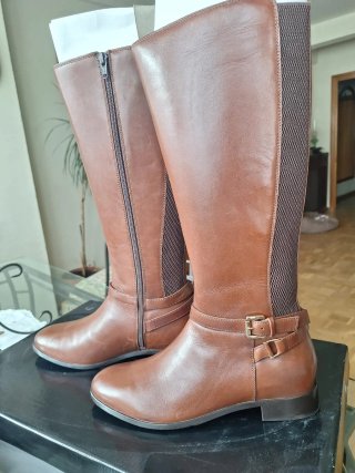 Botas altas de piel marrones