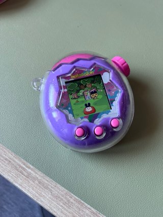 Tamagotchi Paradise Sky + 2 fundas y protector