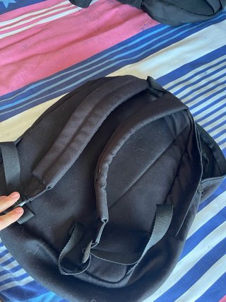 Mochila Vans Negra con Diseño Rosa