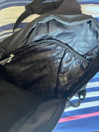 Mochila Vans Negra con Diseño Rosa