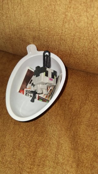 Figurita Kinder Joy Minecraft Gato (VC400)