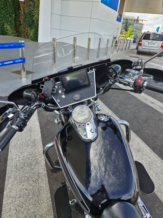 Hyosung ST7 Cruiser Negra