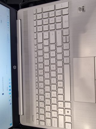Portátil HP i5-10210U 8GB RAM 512GB SSD