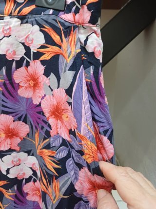 Pantaloni donna gamba ampia fantasia floreale