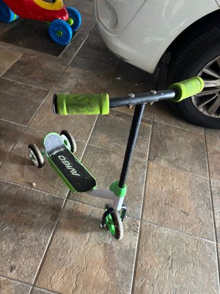 Patinete 3 Ruedas Avigo Verde