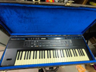 Roland E-30 Intelligent Synthesizer