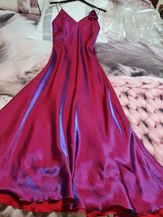 Vestido de fiesta granate