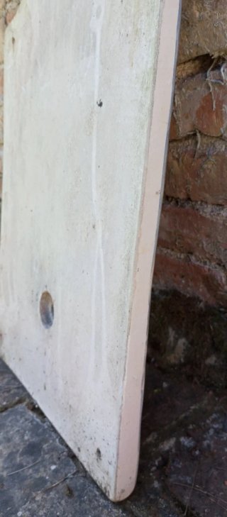 Fuente cerámica decorada