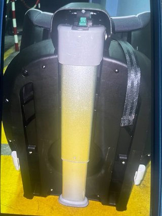 Seggiolino auto infantile grigio