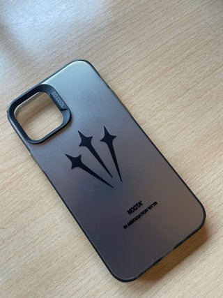 Funda NOCTA Metalizada iPhone