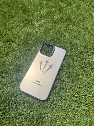 Funda NOCTA Metalizada iPhone