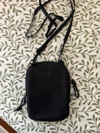 Bolso Eastpak Negro Pequeño