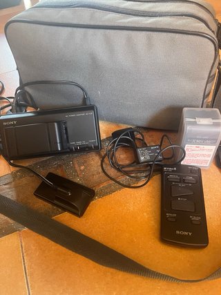 Videocámara Sony Handycam CCD-F355E Video8