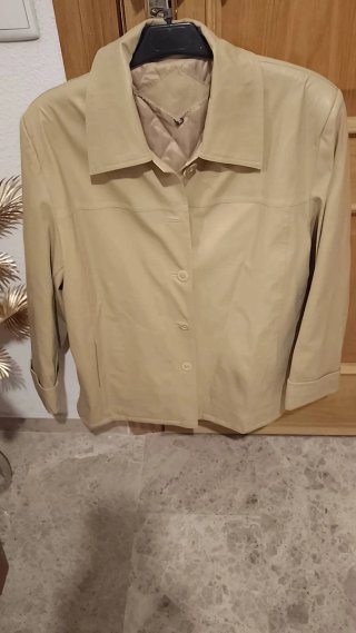Chaquetón señora beige