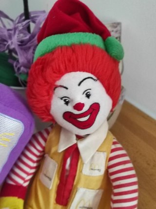 Ronald McDonald's e radio gadget pubblicitari