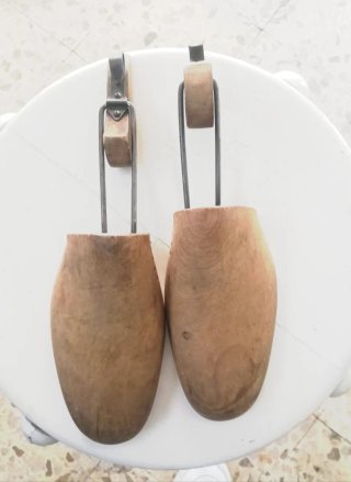 Tendiscarpe vintage legno