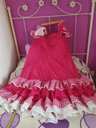 Falda Flamenca, talla XL.con manguitos.