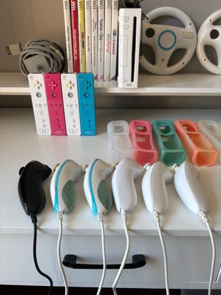 Lote Nintendo Wii+Juegos+Mandos +Accesorios