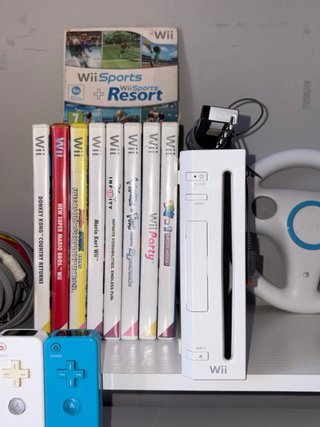 Lote Nintendo Wii+Juegos+Mandos +Accesorios