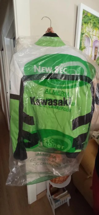 Dos chaquetas de Moto Kawasaki Talla S