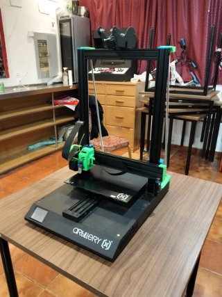 Impresora 3D Artillery Negra y Verde
