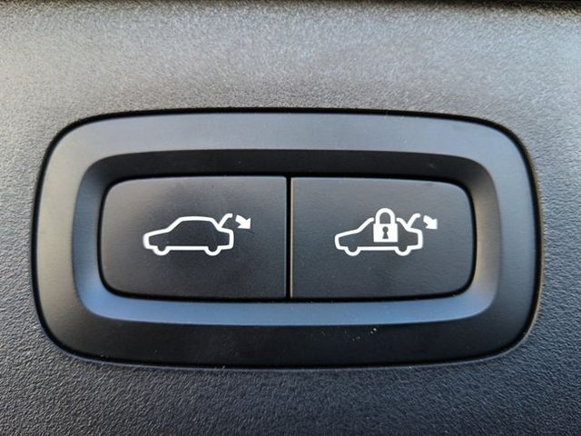 Lynk & Co 01 1.5 PHEV 6.6kW 192 kW (261 CV)