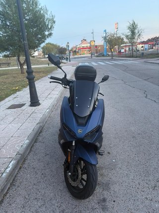 Keeway Easymax LGT 125cc Scooter Azul
