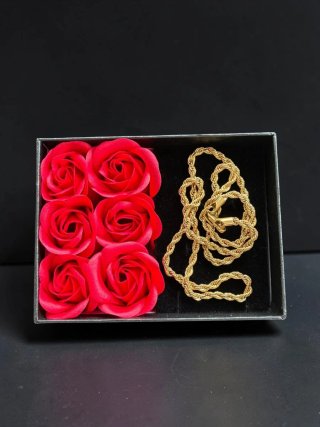 Cadena y pulsera de oro 18k