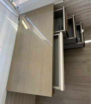 Escritorio madera y cristal