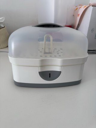Sterilizzatore per biberon