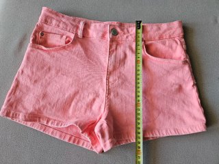 Pantalón corto rosa vaquero talla S o XS