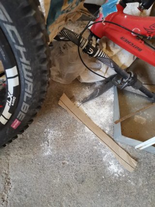 Rueda traseraMavic  Disc con eje incluido y cubier