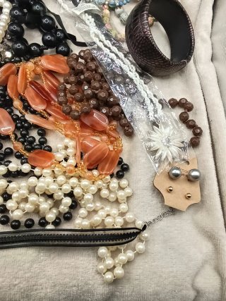 Lote Bisutería Fantasía: Collares, Pulseras