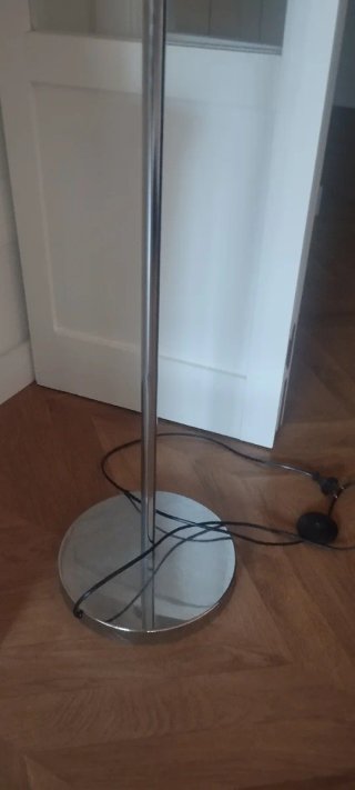Lámpara de pie moderna cristal y metal