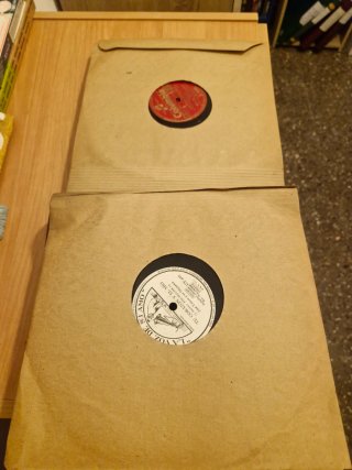 Collezione di dischi antichi