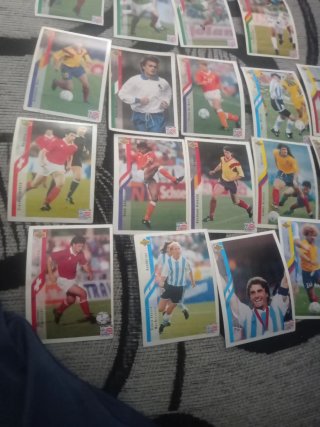 Cromos Mundial USA 94!!!! 220 cromos 142 sin pegar