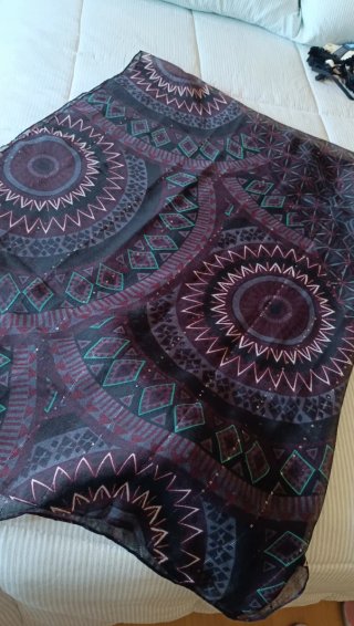 Pashmina Desigual. En tonos Morados