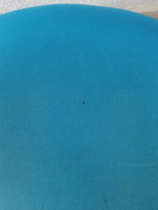 Silla de escritorio IKEA azul y blanca