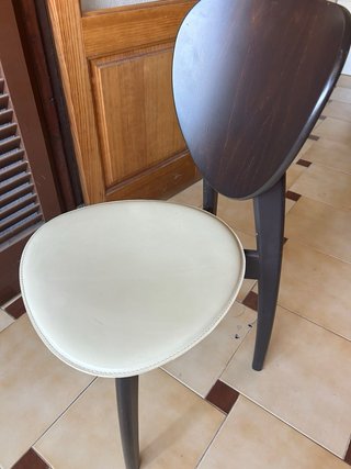 Mesa de comedor de madera maciza